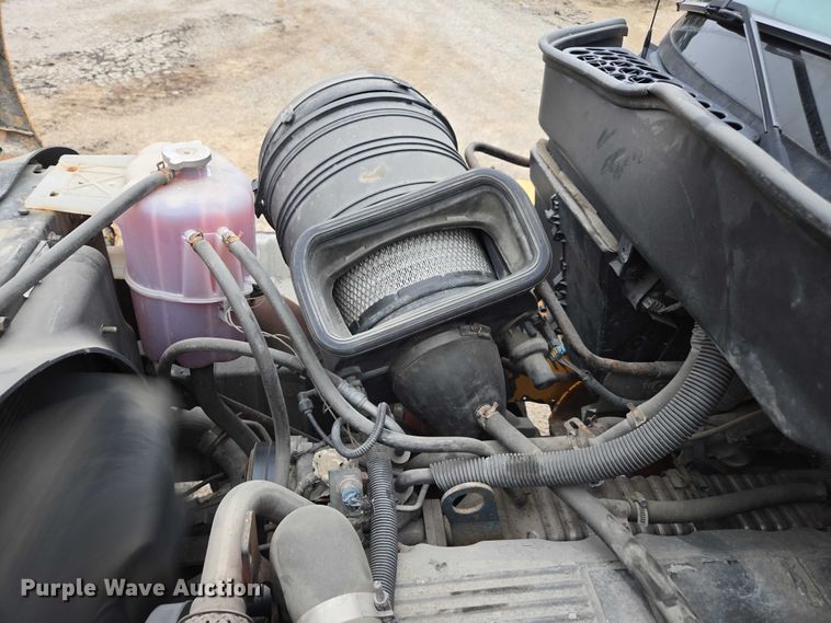 image for item DU3709 2007 International 7400 dump truck