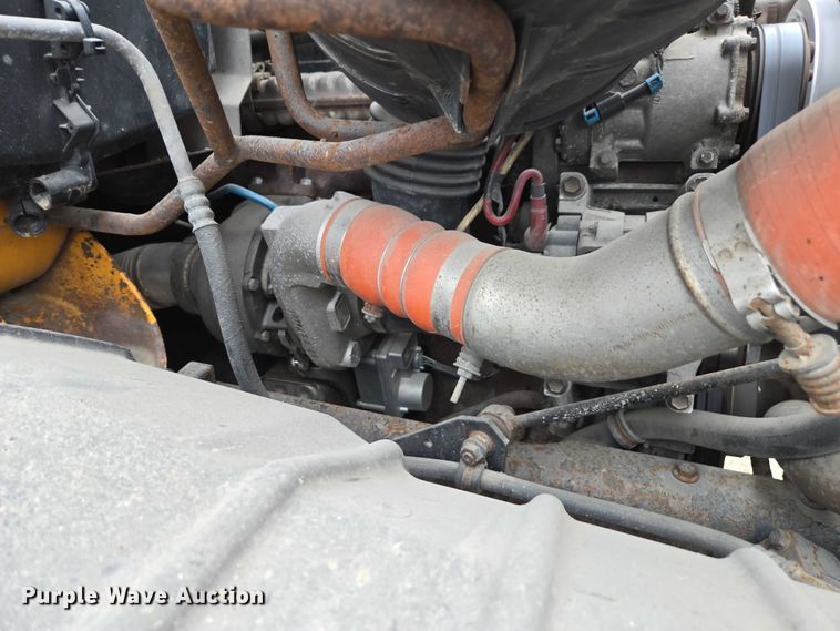 image for item DU3709 2007 International 7400 dump truck