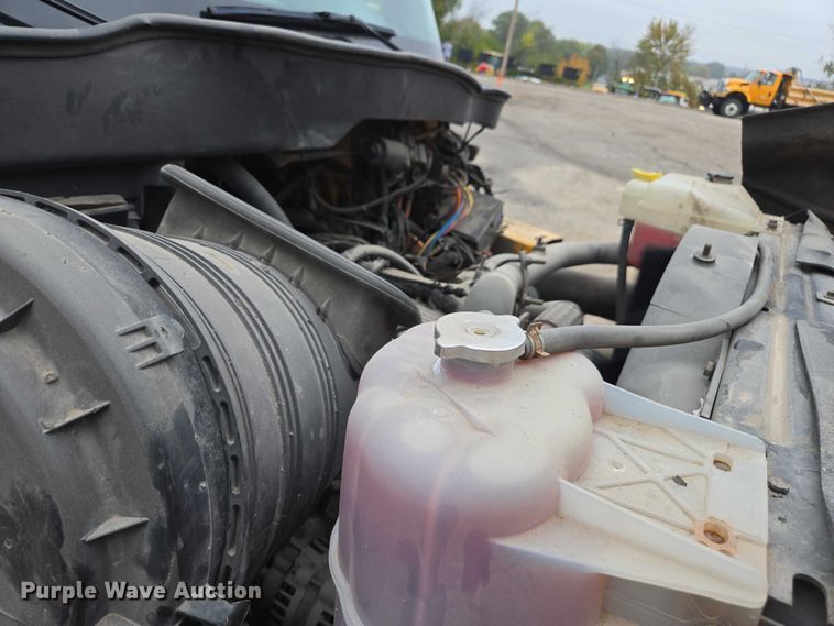 image for item DU3709 2007 International 7400 dump truck