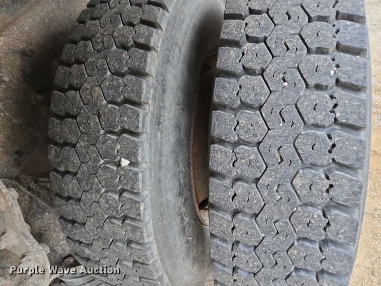 image for item DU3709 2007 International 7400 dump truck