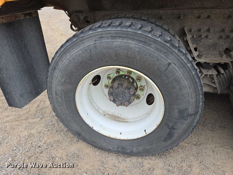 image for item DU3709 2007 International 7400 dump truck