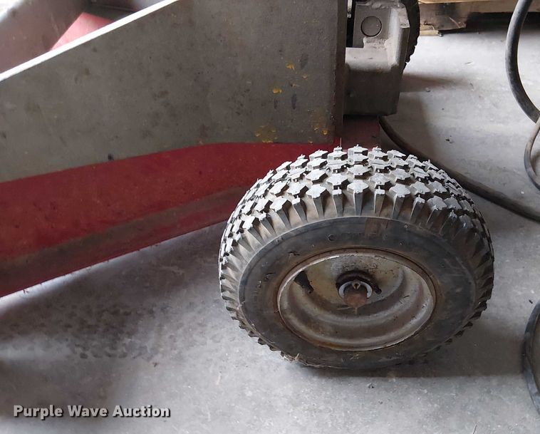 image for item DU3712 Gray  TNT 550 air lift