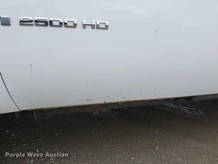 image for item DU3724 2009 Chevrolet 2500HD Ext. Cab utility bed pickup truck