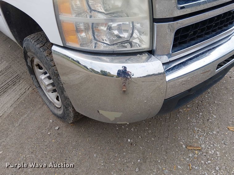 image for item DU3724 2009 Chevrolet 2500HD Ext. Cab utility bed pickup truck