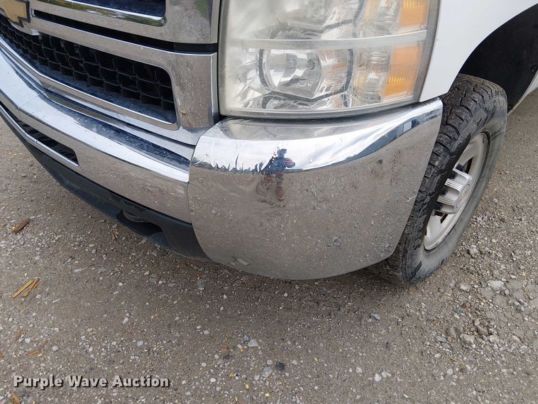 image for item DU3724 2009 Chevrolet 2500HD Ext. Cab utility bed pickup truck