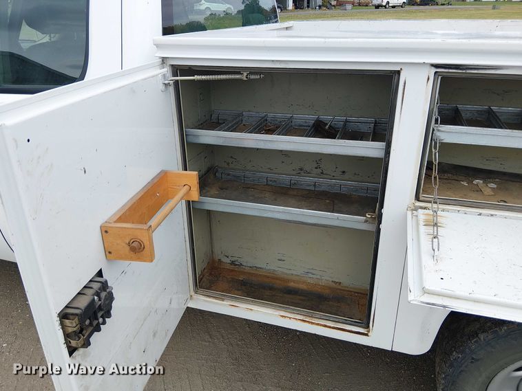 image for item DU3724 2009 Chevrolet 2500HD Ext. Cab utility bed pickup truck