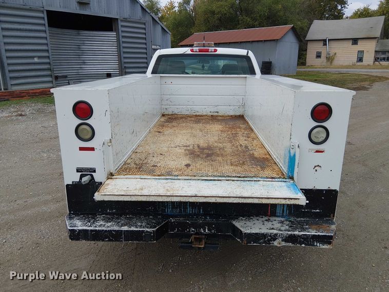 image for item DU3724 2009 Chevrolet 2500HD Ext. Cab utility bed pickup truck