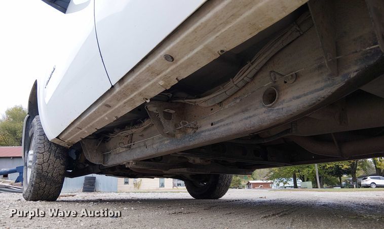 image for item DU3724 2009 Chevrolet 2500HD Ext. Cab utility bed pickup truck