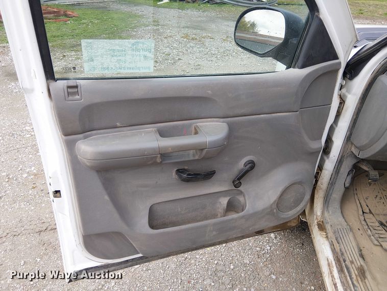 image for item DU3724 2009 Chevrolet 2500HD Ext. Cab utility bed pickup truck