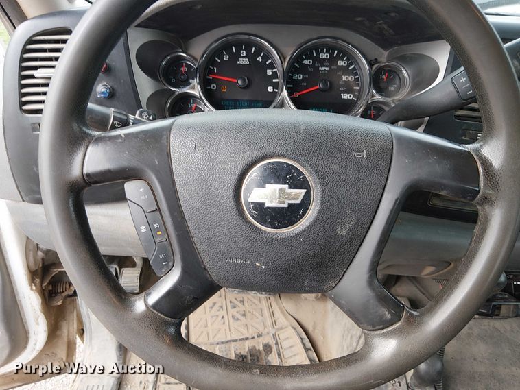 image for item DU3724 2009 Chevrolet 2500HD Ext. Cab utility bed pickup truck