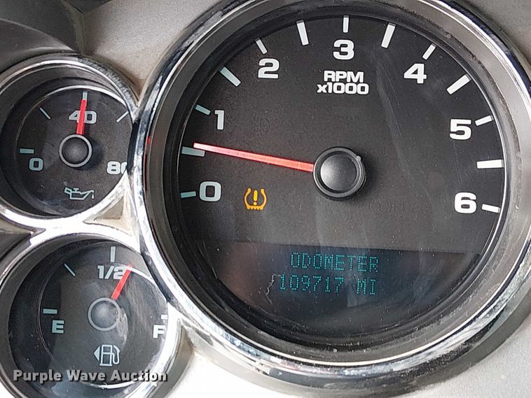 image for item DU3724 2009 Chevrolet 2500HD Ext. Cab utility bed pickup truck