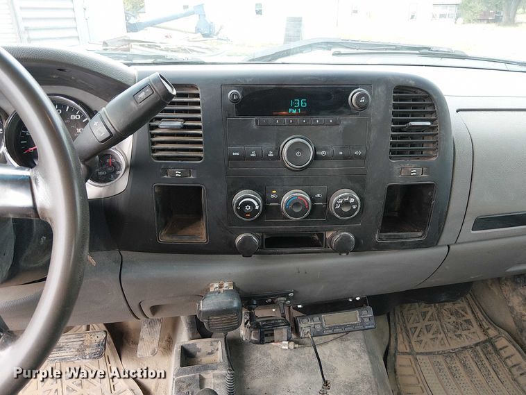 image for item DU3724 2009 Chevrolet 2500HD Ext. Cab utility bed pickup truck