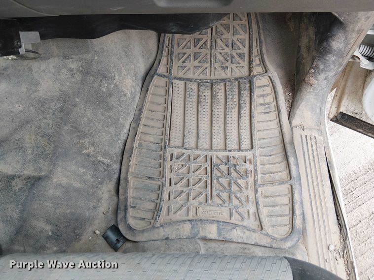 image for item DU3724 2009 Chevrolet 2500HD Ext. Cab utility bed pickup truck