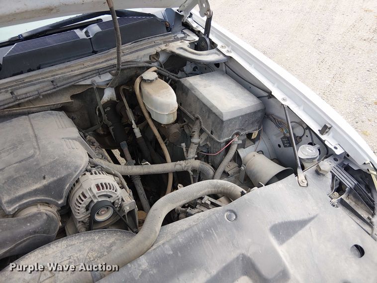 image for item DU3724 2009 Chevrolet 2500HD Ext. Cab utility bed pickup truck