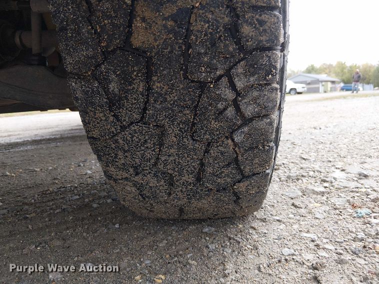 image for item DU3724 2009 Chevrolet 2500HD Ext. Cab utility bed pickup truck