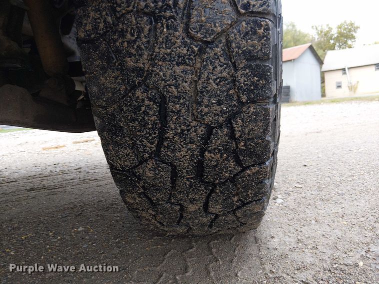 image for item DU3724 2009 Chevrolet 2500HD Ext. Cab utility bed pickup truck