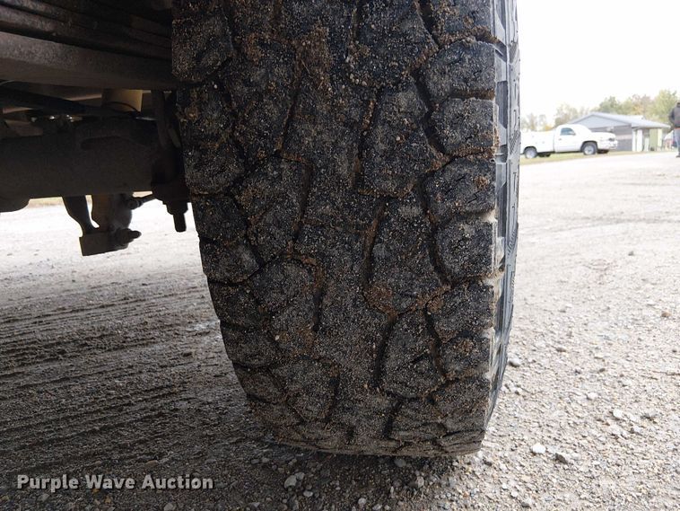 image for item DU3724 2009 Chevrolet 2500HD Ext. Cab utility bed pickup truck