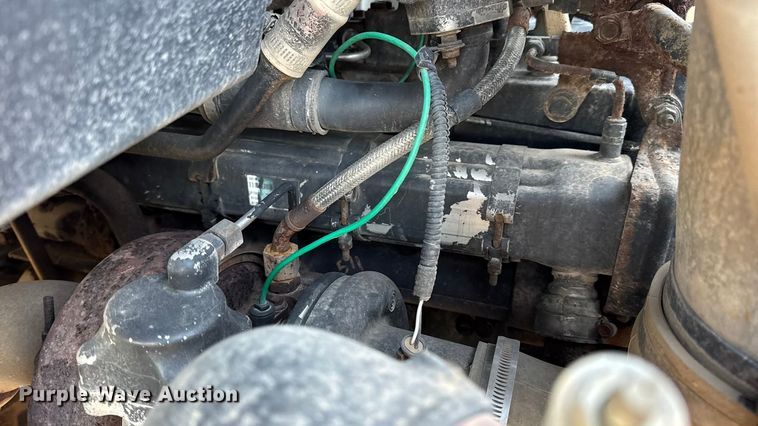 image for item DW6660 2007 International 8600 semi truck