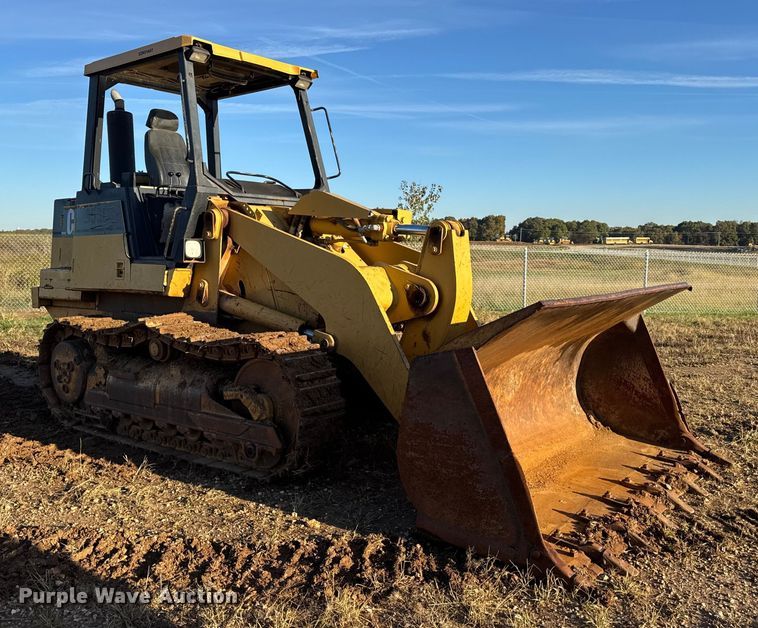 image for item DW6661 1998 Caterpillar 953C track loader