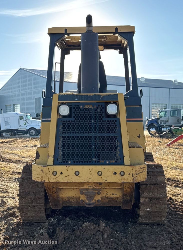 image for item DW6661 1998 Caterpillar 953C track loader