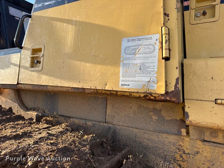 image for item DW6661 1998 Caterpillar 953C track loader