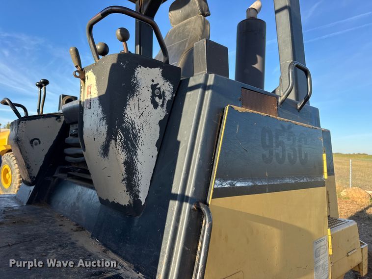 image for item DW6661 1998 Caterpillar 953C track loader