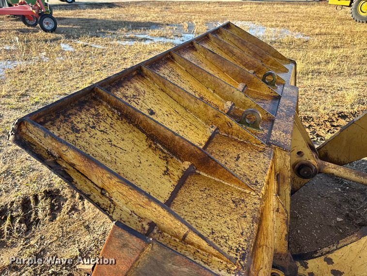 image for item DW6661 1998 Caterpillar 953C track loader