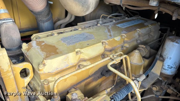 image for item DW6661 1998 Caterpillar 953C track loader