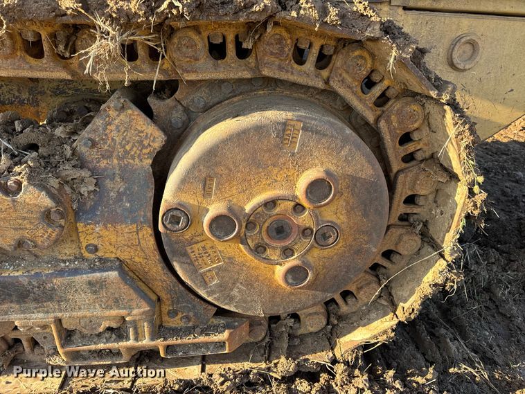 image for item DW6661 1998 Caterpillar 953C track loader