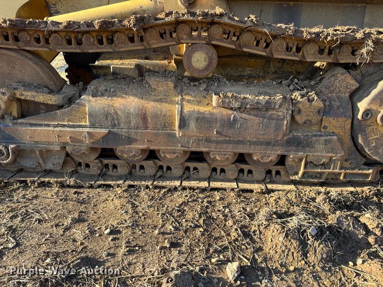 image for item DW6661 1998 Caterpillar 953C track loader