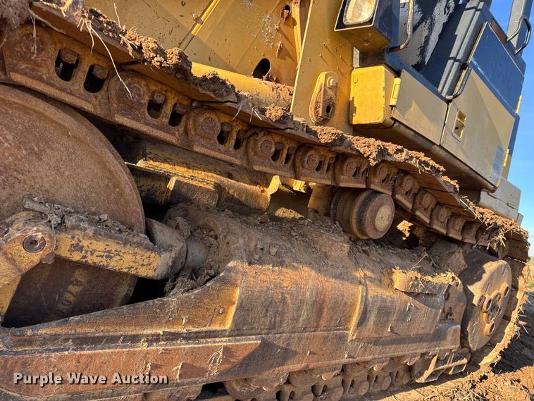 image for item DW6661 1998 Caterpillar 953C track loader