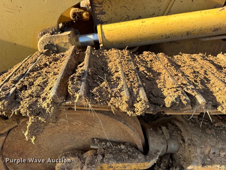 image for item DW6661 1998 Caterpillar 953C track loader