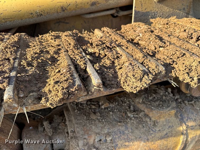 image for item DW6661 1998 Caterpillar 953C track loader