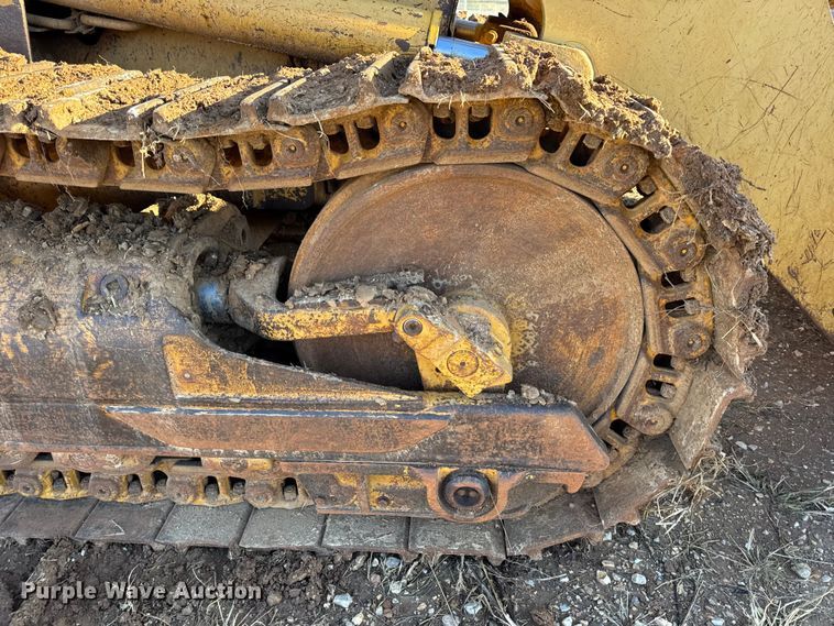 image for item DW6661 1998 Caterpillar 953C track loader