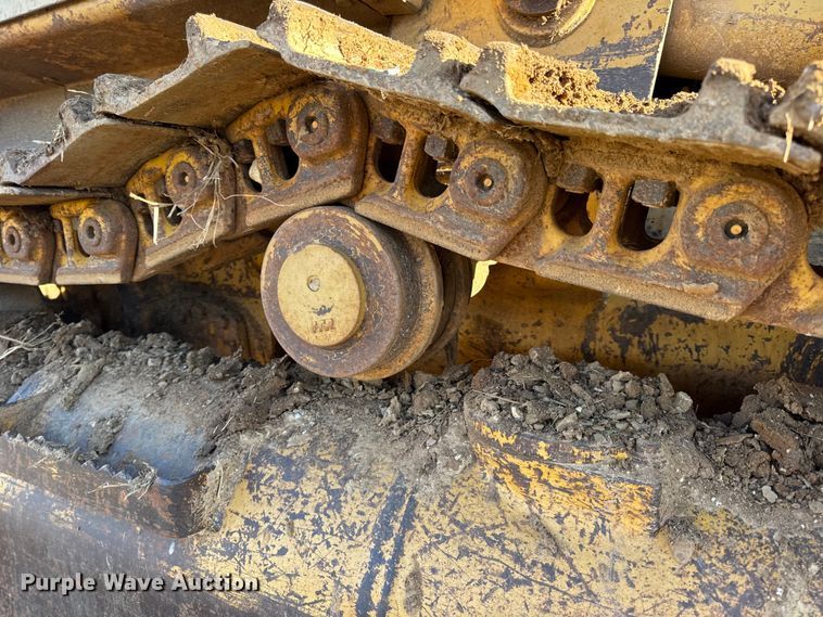 image for item DW6661 1998 Caterpillar 953C track loader