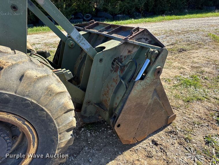 image for item DW6665 1984 Case MW24C wheel loader