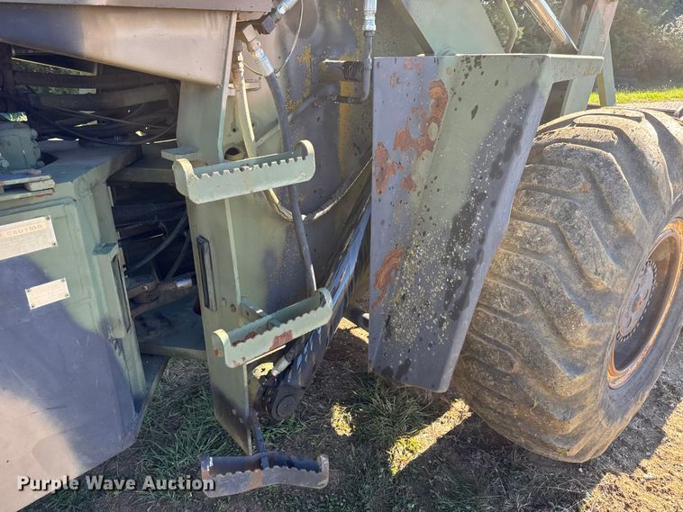 image for item DW6665 1984 Case MW24C wheel loader