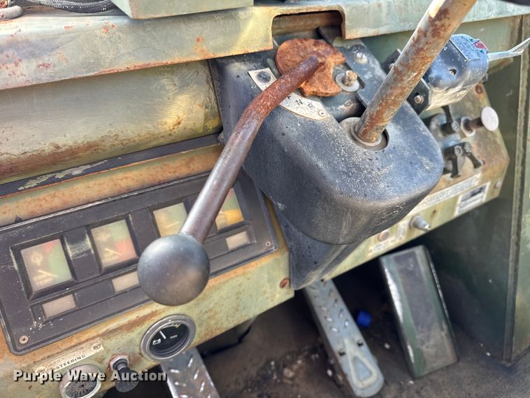 image for item DW6665 1984 Case MW24C wheel loader