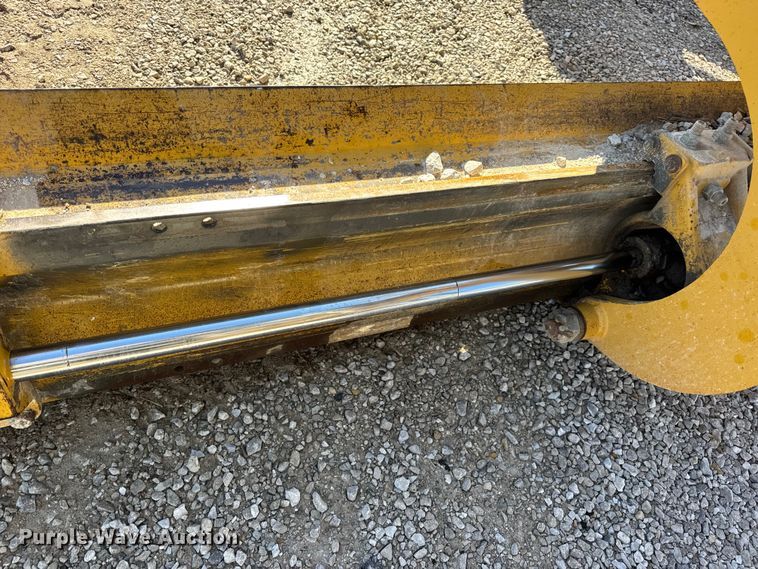 image for item DW6666 2009 Caterpillar 140M motor grader