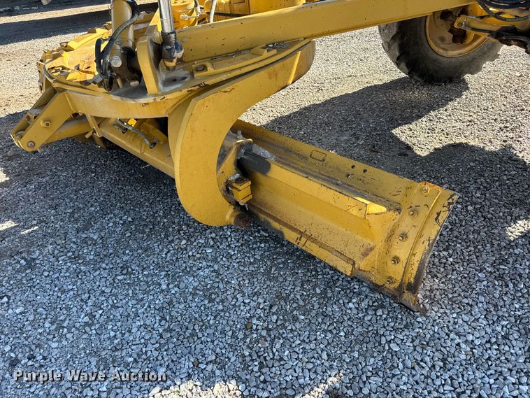 image for item DW6666 2009 Caterpillar 140M motor grader