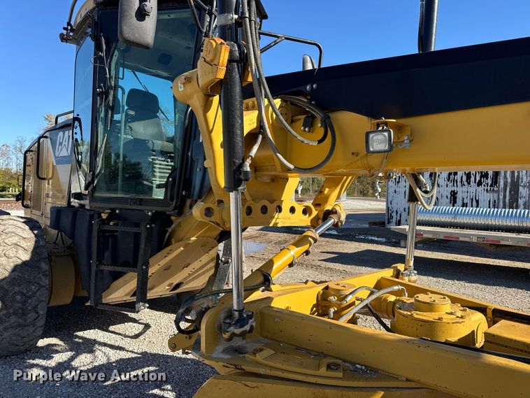 image for item DW6666 2009 Caterpillar 140M motor grader