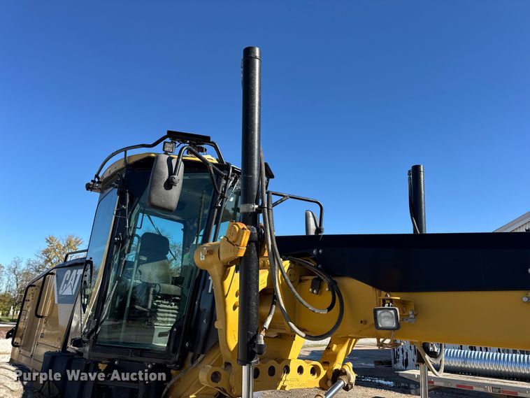 image for item DW6666 2009 Caterpillar 140M motor grader