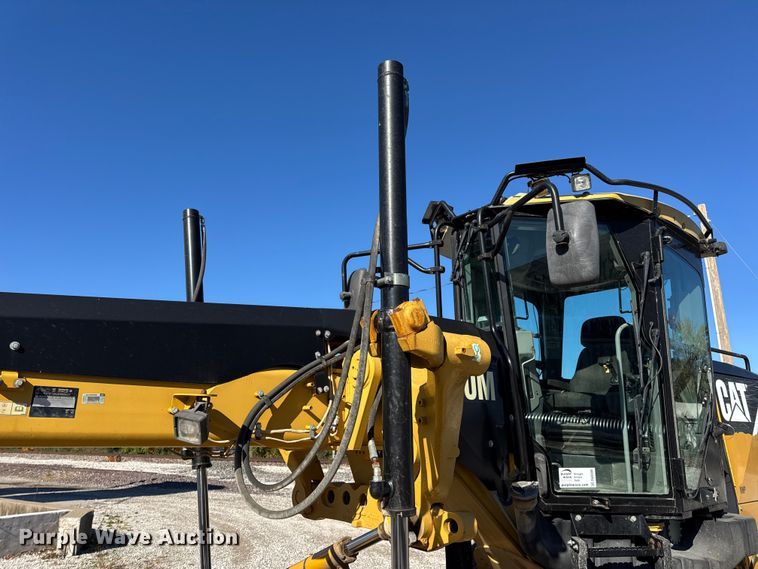 image for item DW6666 2009 Caterpillar 140M motor grader