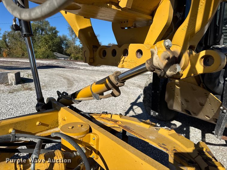 image for item DW6666 2009 Caterpillar 140M motor grader