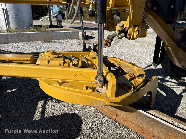 image for item DW6666 2009 Caterpillar 140M motor grader