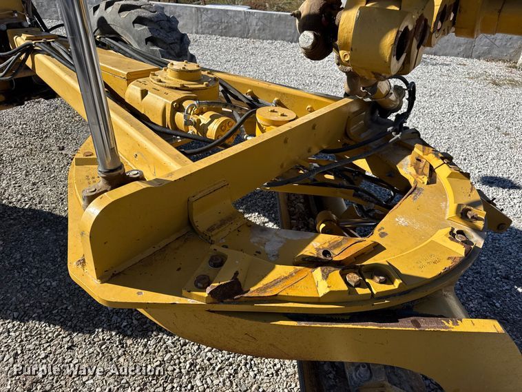 image for item DW6666 2009 Caterpillar 140M motor grader