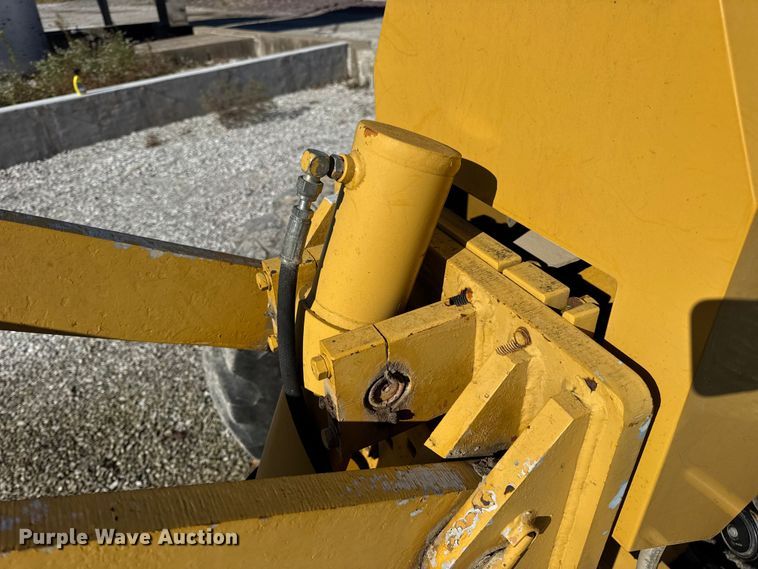 image for item DW6666 2009 Caterpillar 140M motor grader