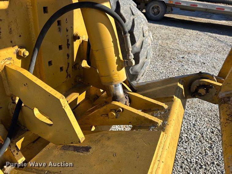 image for item DW6666 2009 Caterpillar 140M motor grader