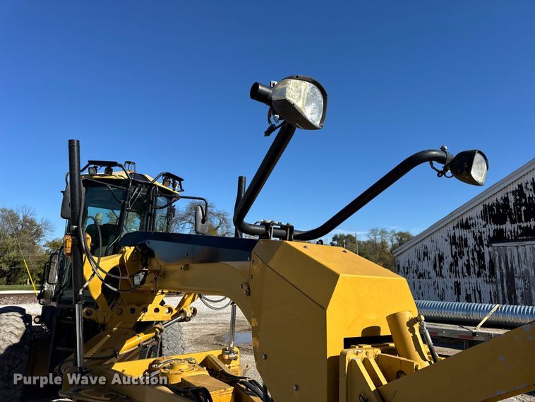 image for item DW6666 2009 Caterpillar 140M motor grader