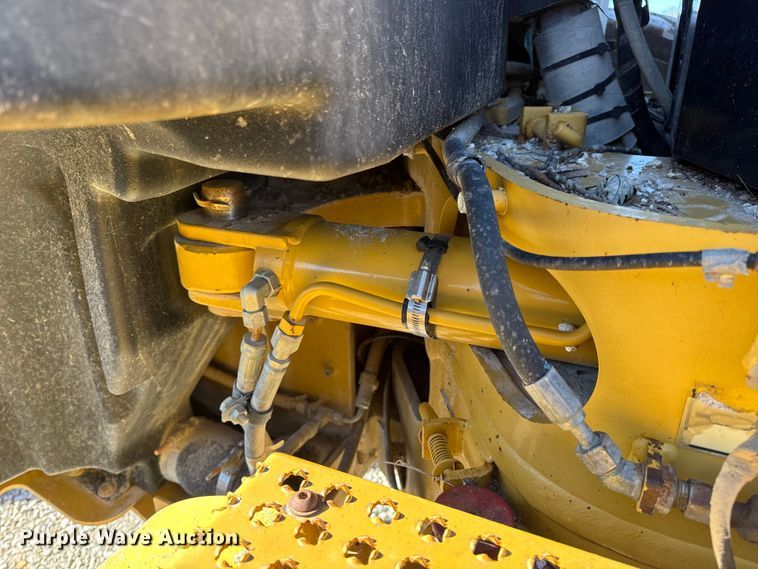 image for item DW6666 2009 Caterpillar 140M motor grader